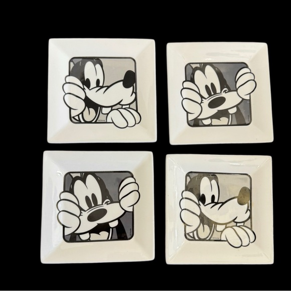 Disney | Dining | Lot Of 4 Disney Goofy Pluto 596 Inch Square Appetizer ...